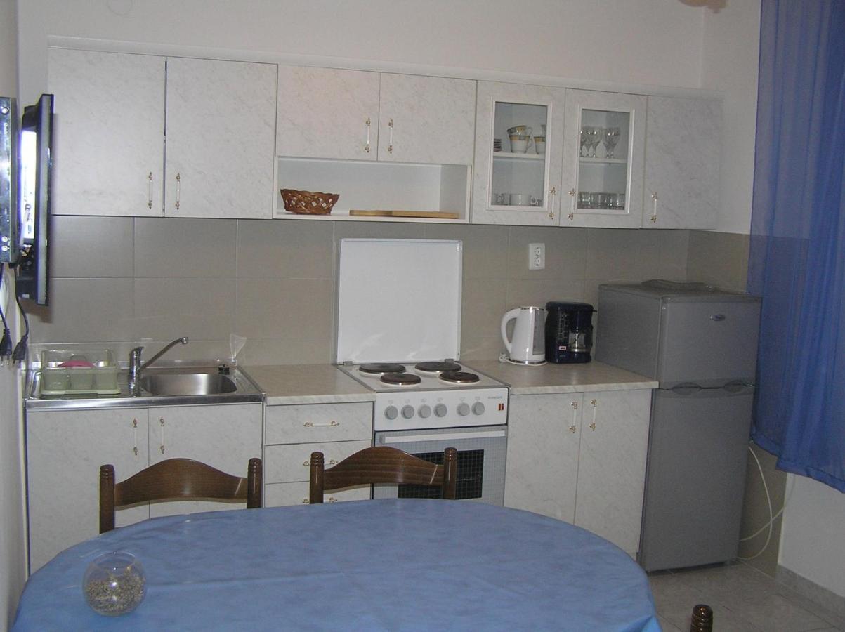 Apartments With A Parking Space Supetarska Draga - Donja, Rab - 15999 Exterior photo
